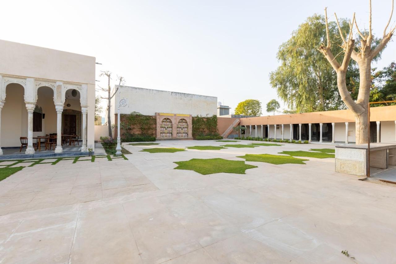 Vivaana Culture Hotel Mandāwa Exterior foto