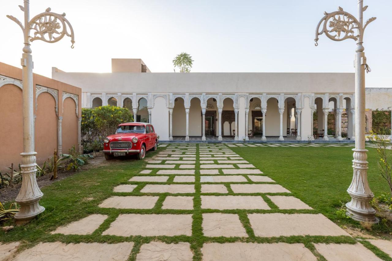 Vivaana Culture Hotel Mandāwa Exterior foto